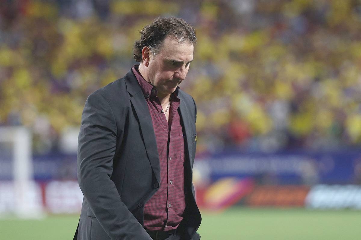 المدرب نيستور لورينزو