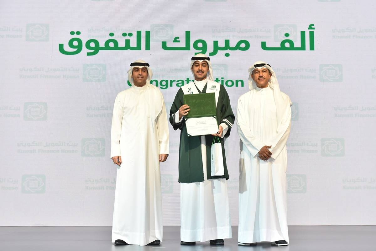 خالد الشملان مكرماً ابنه بحضور الرشود