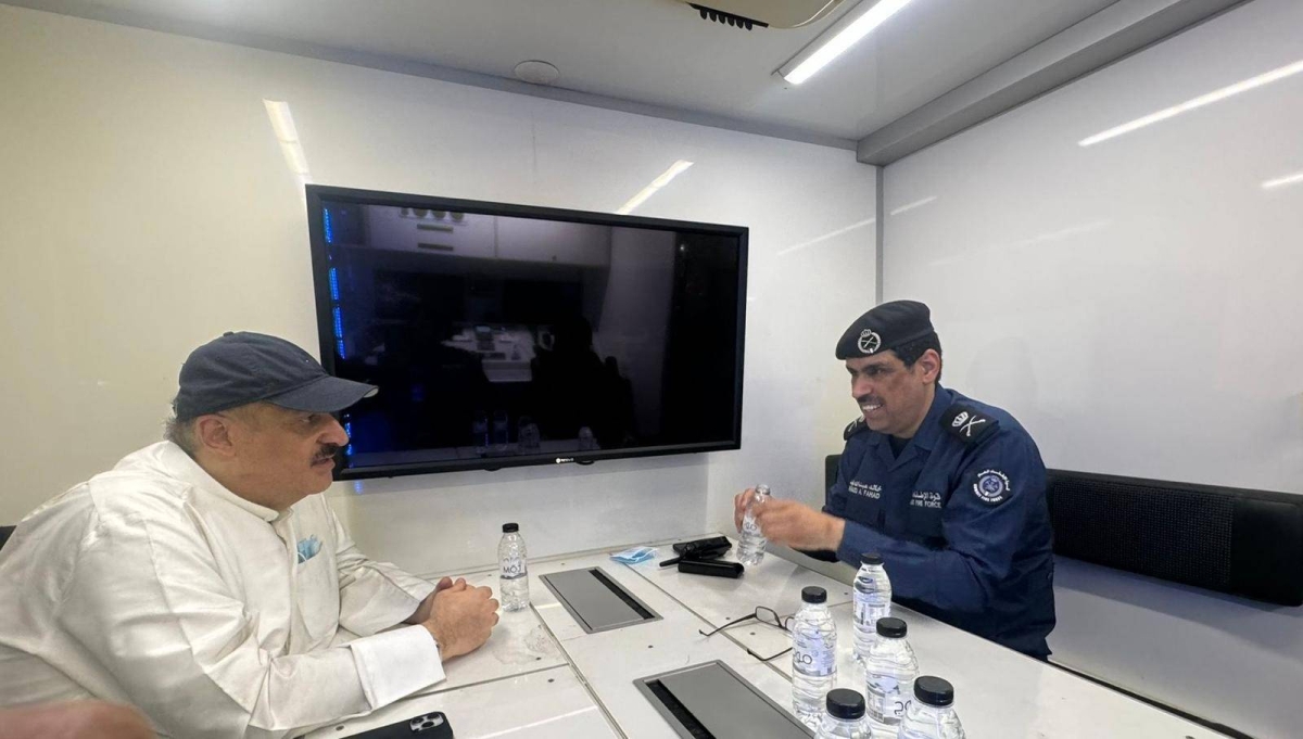 وزير الصحة برفقة رئيس قوة الإطفاء