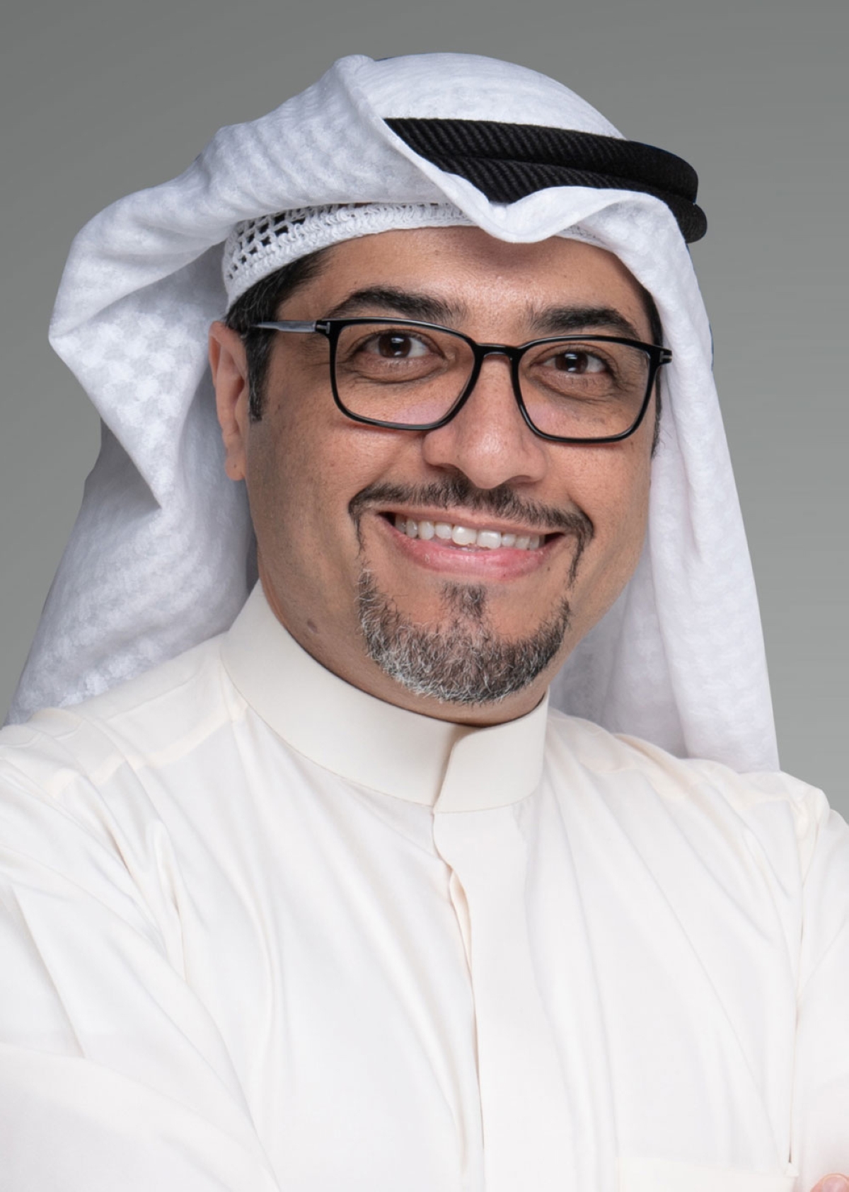 رئيس أول لإدارة التسويق والاتصال المؤسسي ناصر السنعوسي 