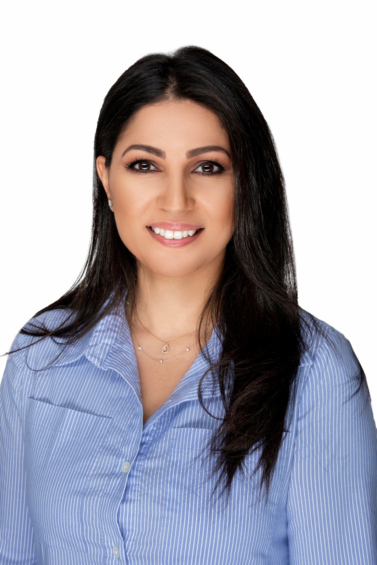 نائبة رئيس مساعد في العلاقات العامة والإعلام بـ «الكويتية للاستثمار» دلال المضف 