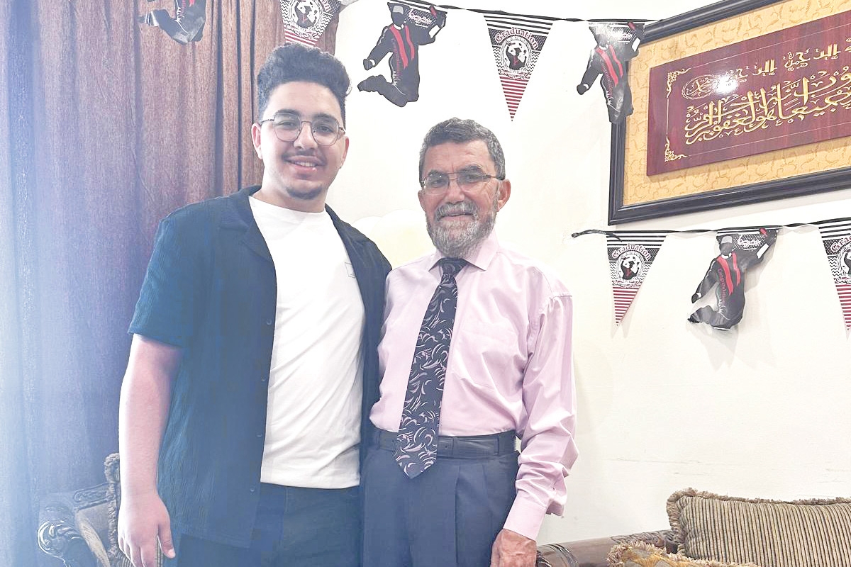 القبرصلي ووالده