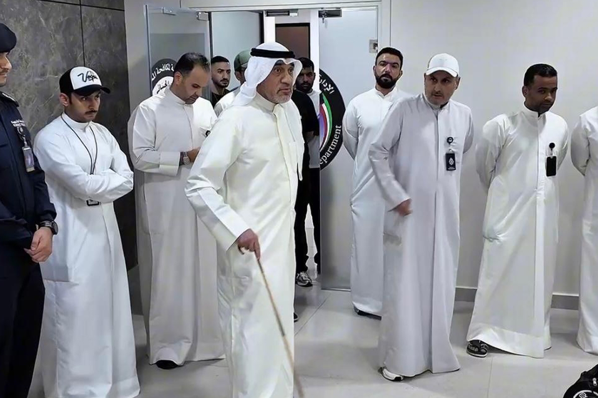 اليوسف خلال إشرافه على العملية