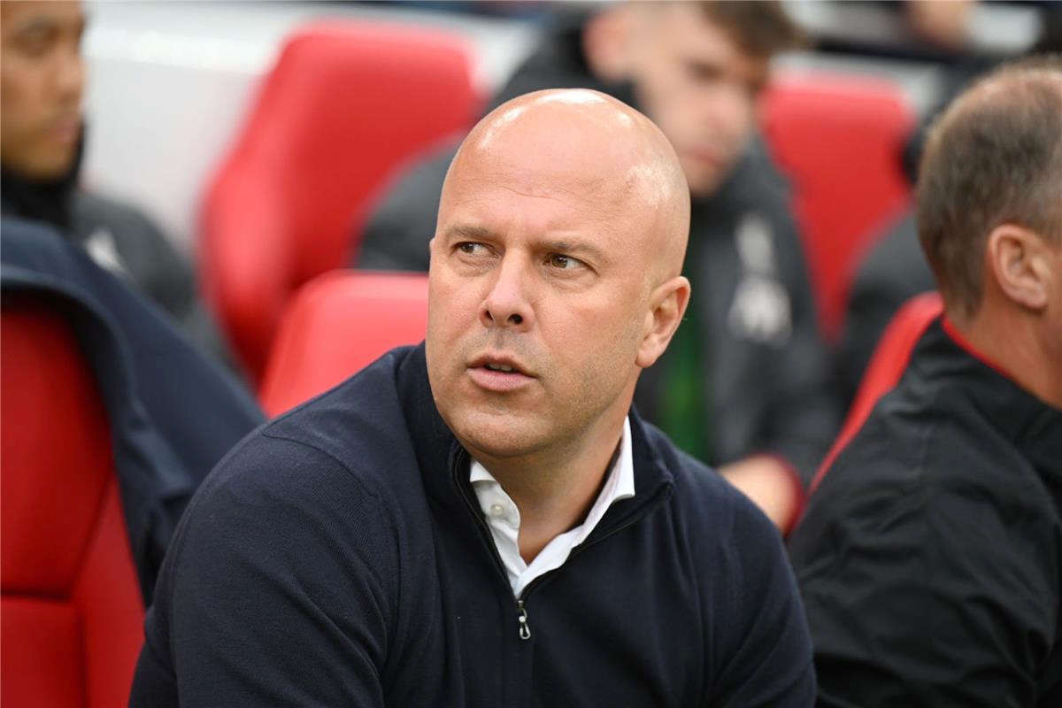 المدرب  أرني سلوت