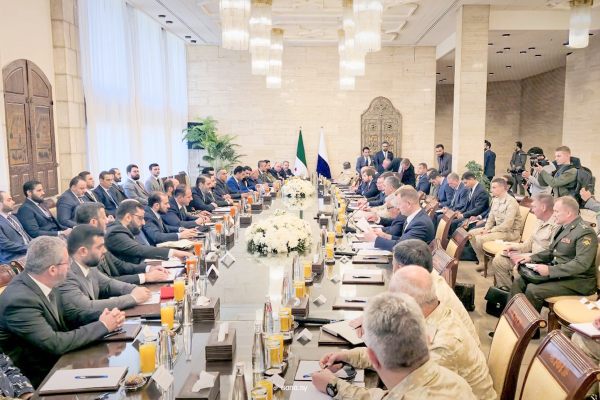 الاجتماع السوري - الروسي في قصر تشرين أمس (سانا) 