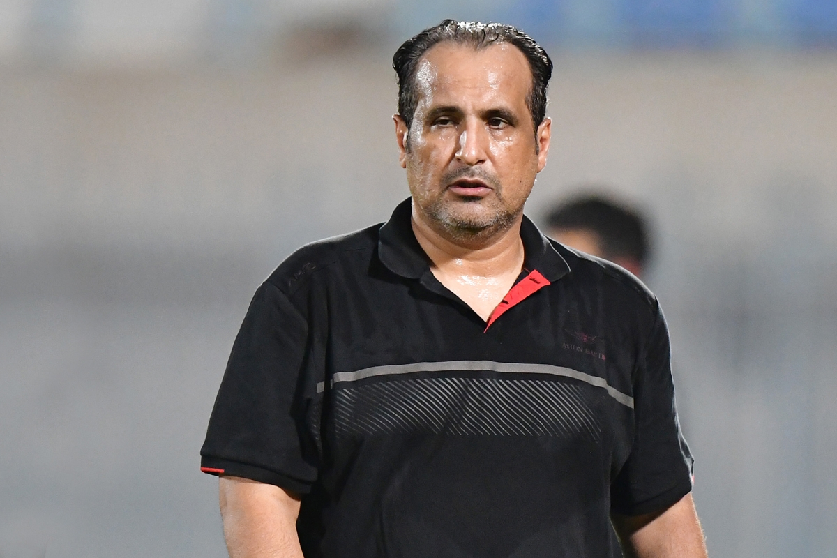 مدرب الفريق الأول لكرة القدم بنادي اليرموك ظاهر العدواني 