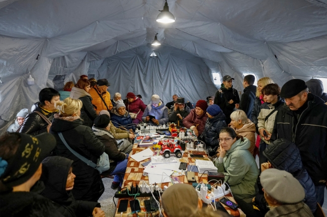 قمة بودابست تصطدم بأمن بوتين وعقدة الدونباس