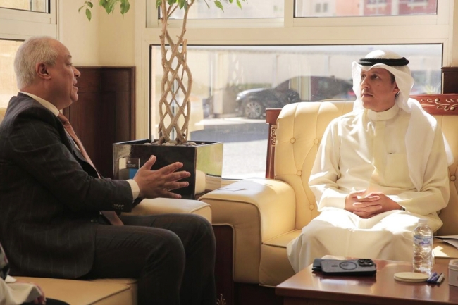 وزير «الأوقاف» يبحث مع المفوضي السامي لشؤون اللاجئين تعزيز التعاون في المجالات الإنسانية