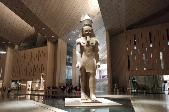 ملوك ورؤساء دول من بينهم ممثل سمو الأمير يشاركون في افتتاح المتحف الكبير غداً