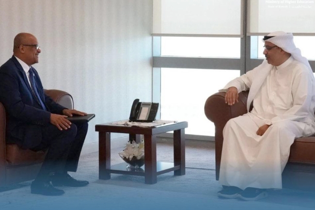 «التعليم العالي» وسفير الصومال بحثا التعاون