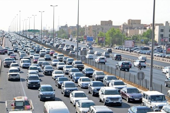 وزير الداخلية يصدر قراراً يُنظّم التأمين الإلزامي للمركبات