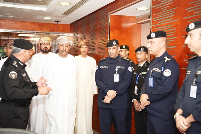 اللواء العدواني: تعاون مثمر مع عمان في المجالات الأمنية والشرطية