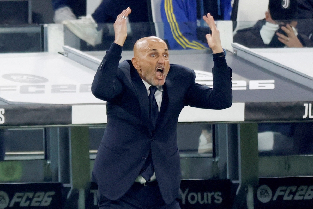 المدرب لوتشيانو سباليتي