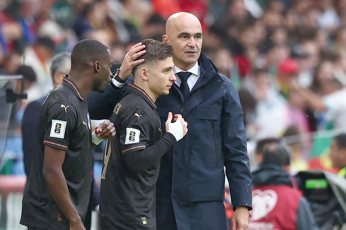 مارتينيز مدرب البرتغال وكونسيساو وكارلوس فوربز