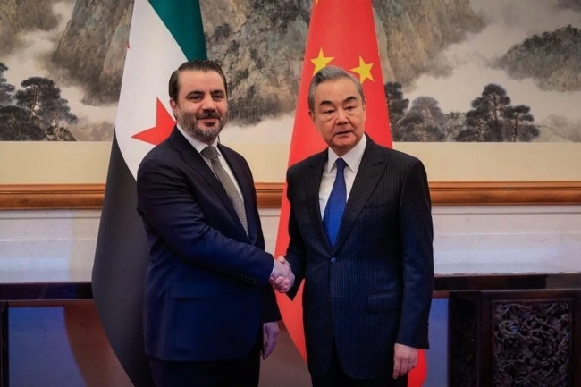 وزير الخارجية الصيني مستقبلاً نظيره السوري: ندعم جهود إحلال السلام في سورية