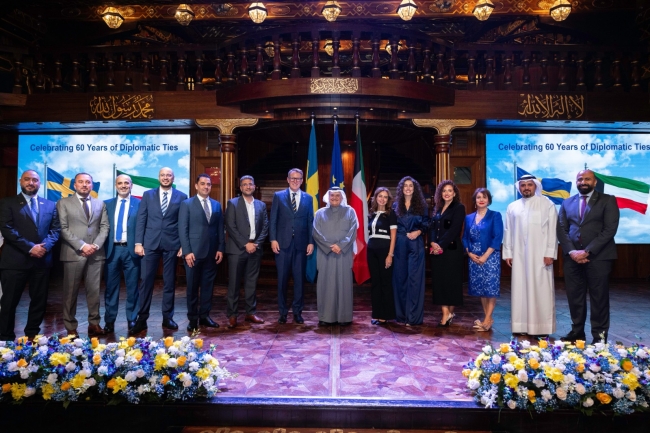 «المطوع التجارية» و«كيورا هيلث» يرعيان حفل السفارة السويدية