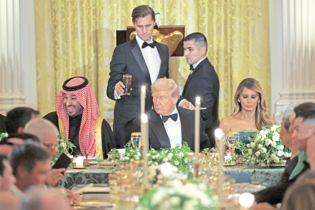 ترامب وبن سلمان: تحالف يترسخ باتفاقيات استراتيجية