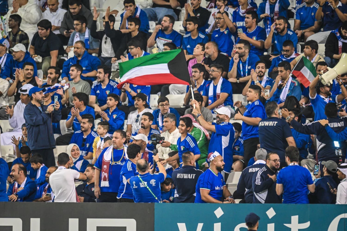 الجماهير دعمت الأزرق بقوة