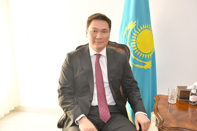 سفير كازاخستان لـ «الجريدة»: الكويت شريك استراتيجي بالأمن الغذائي والطاقة والاستثمار