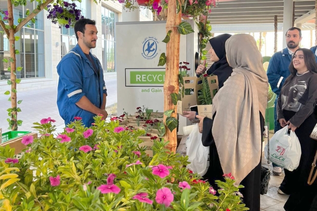 «يوم التدوير» و«السلامة من الحرائق» في الجامعة 