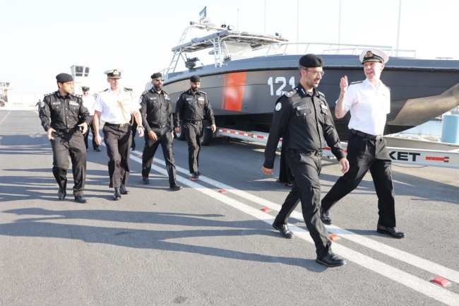 ألدوس يشيد باحتراف «البحرية» الكويتية وخفر السواحل