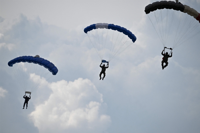 ترامب عرض على مادورو الاستقالة والمغادرة إلى روسيا