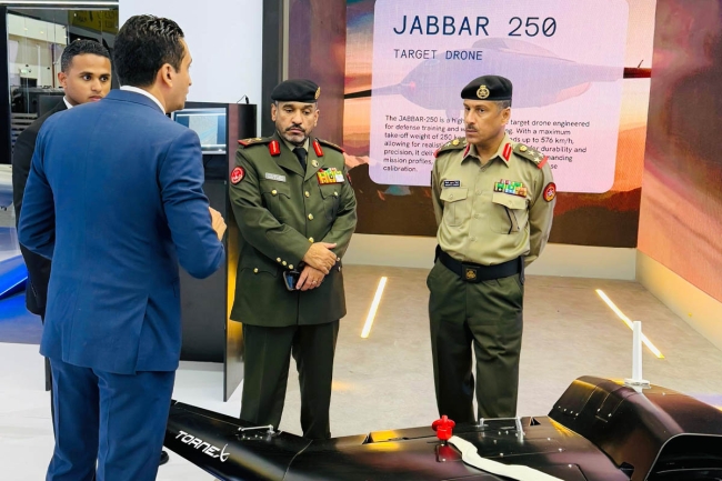 معاون رئيس الأركان يشارك في المعرض الدولي الرابع للصناعات الدفاعية «EDEX 2025»