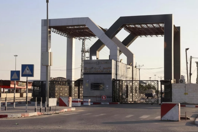قوات الاحتلال ستفتح معبر رفح أمام سكان غزة