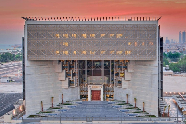 «النيابة»: حجز مواطن لاتهامه بقتل مواطن آخر بالسكين في «سعد العبدالله»