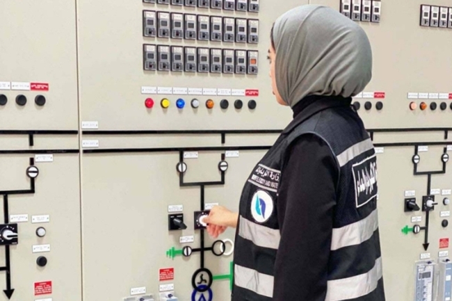 «الكهرباء»: إيصال التيار لـ 275 قسيمة جديدة بالمطلاع