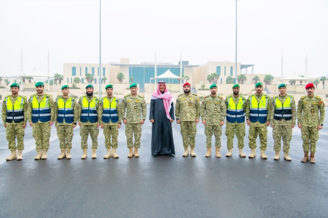 نائب رئيس الحرس الوطني يزور مشروع توسعة معسكر «سالم العلي»