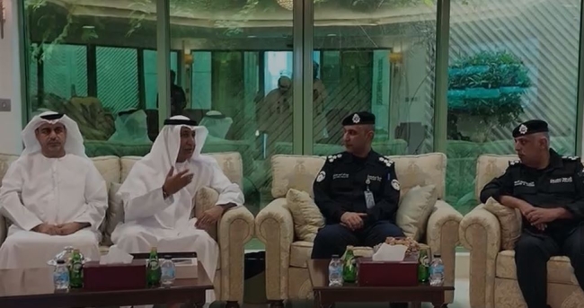 الكويت والإمارات تعززان التعاون الأمني بإطلاق تبادل بصمات المبعدين إلكترونياً