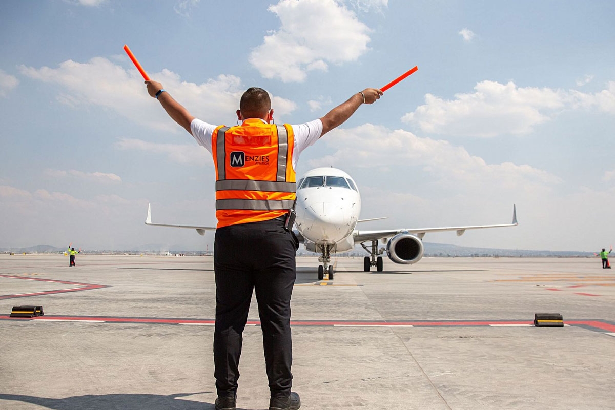 الأرجنتين تعتمد «مينزيز للطيران» لتقديم خدمات المناولة الأرضية 