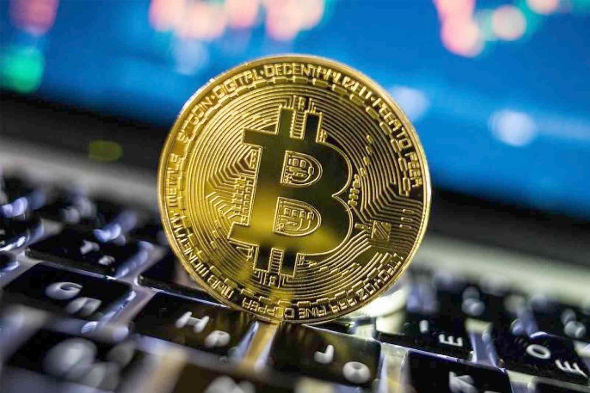 «بتكوين» تتداول عند 86 ألف دولار 