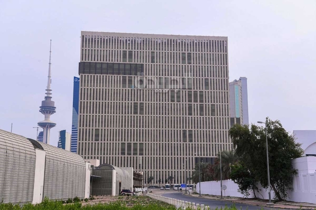 «الإدارية» تلغي قرار «التأمينات» بخفض راتب استثنائي لموظفة بمجلس الوزراء