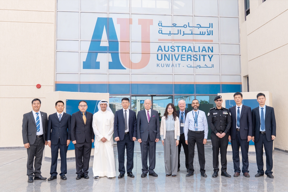 «الأسترالية» تستقبل وفداً بحرياً صينياً 