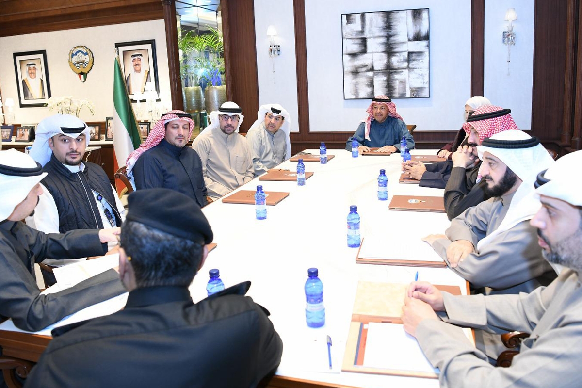 محافظ الفروانية: تنسيق مستمر مع شركات النقل العام للارتقاء بالخدمات ومعالجة الملاحظات 