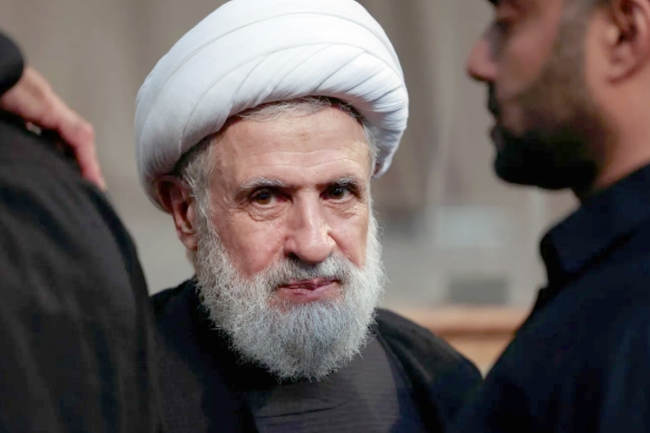 تحركات في حزب الله لتغيير نعيم قاسم أو فرض وصاية إيرانية عليه