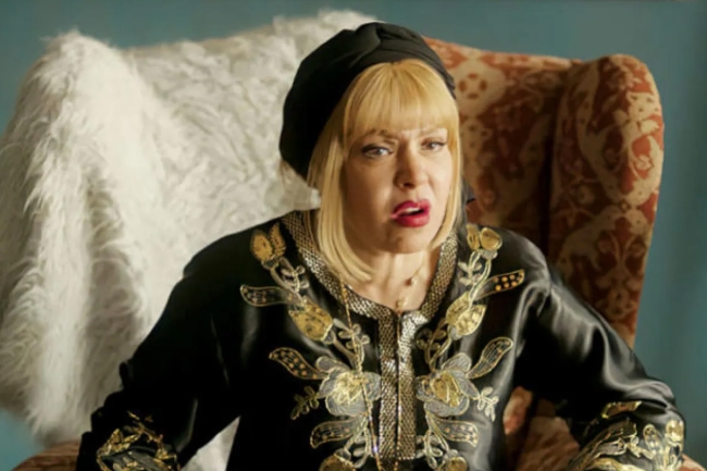 لوسي تنفي الشائعات حول تدهور صحتها 