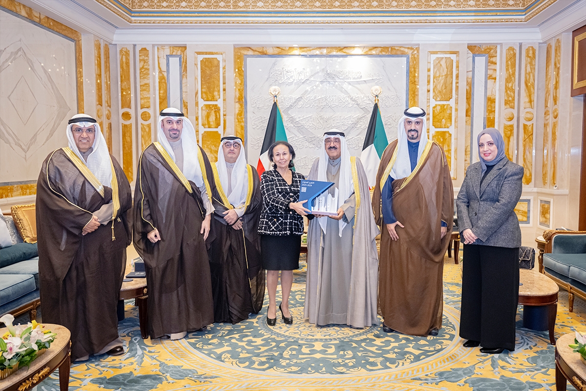 صاحب السمو يستقبل المدير العام لهيئة تشجيع الاستثمار المباشر وأعضاء «الهيئة» 