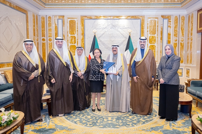 صاحب السمو يستقبل المدير العام لهيئة تشجيع الاستثمار المباشر وأعضاء «الهيئة»