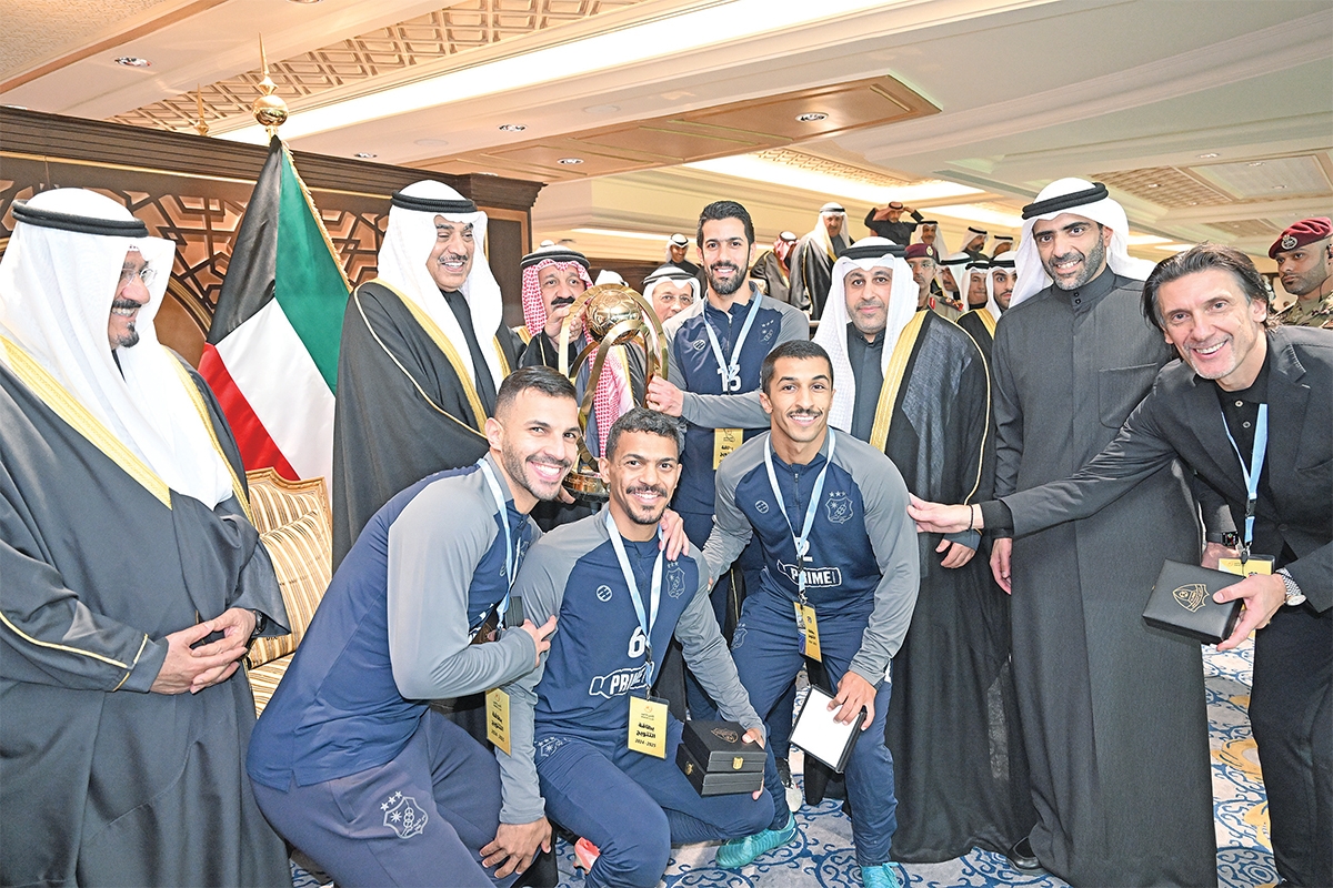 «الأبيض» يتوج بكأس الأمير 