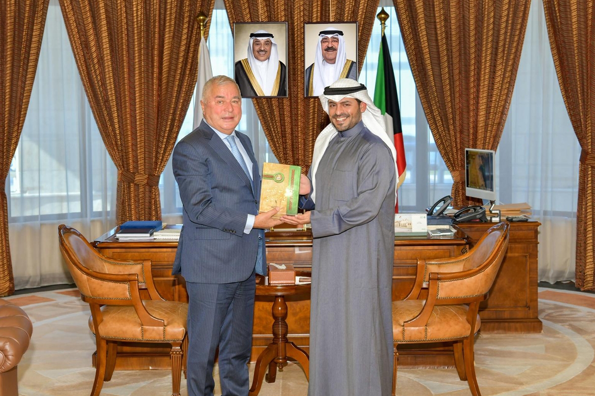 البدر يبحث مع سفير طاجيكستان تعزيز العلاقات بين البلدين 