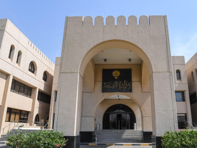 «الصحة»: تخفيض سعر واعتماد 1654 دواء ومستحضراً صيدلانياً