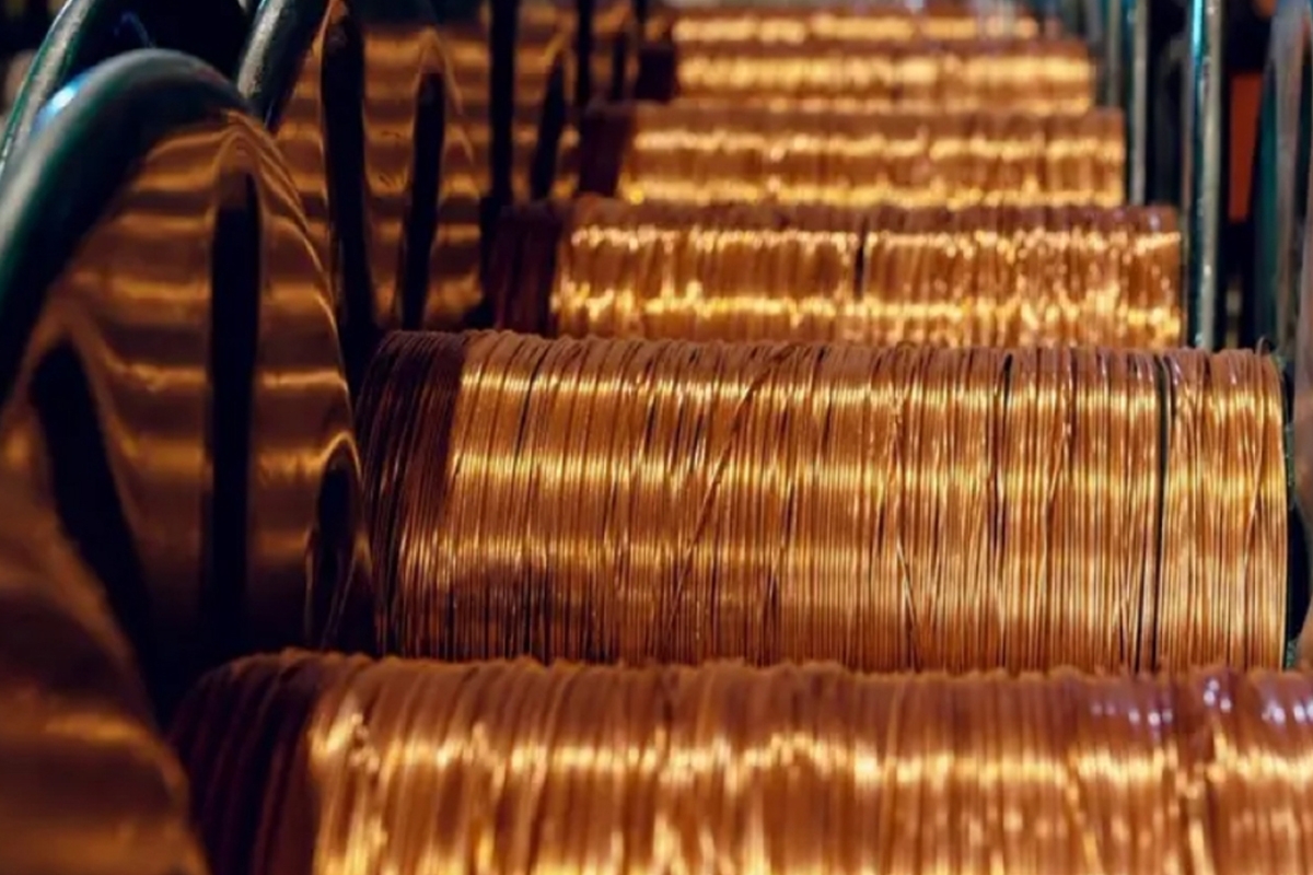 ارتفاع أسعار النحاس إلى مستوى قياسي قرب 13 ألف دولار 