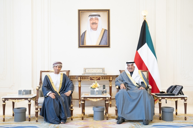 سمو ولي العهد يستقبل الممثل الخاص للأمين العام للأمم المتحدة في العراق