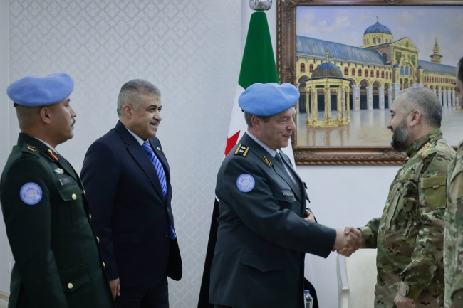 سورية: حظر تجوّل باللاذقية... وخطوات مثيرة لكسب ولاء العلويين