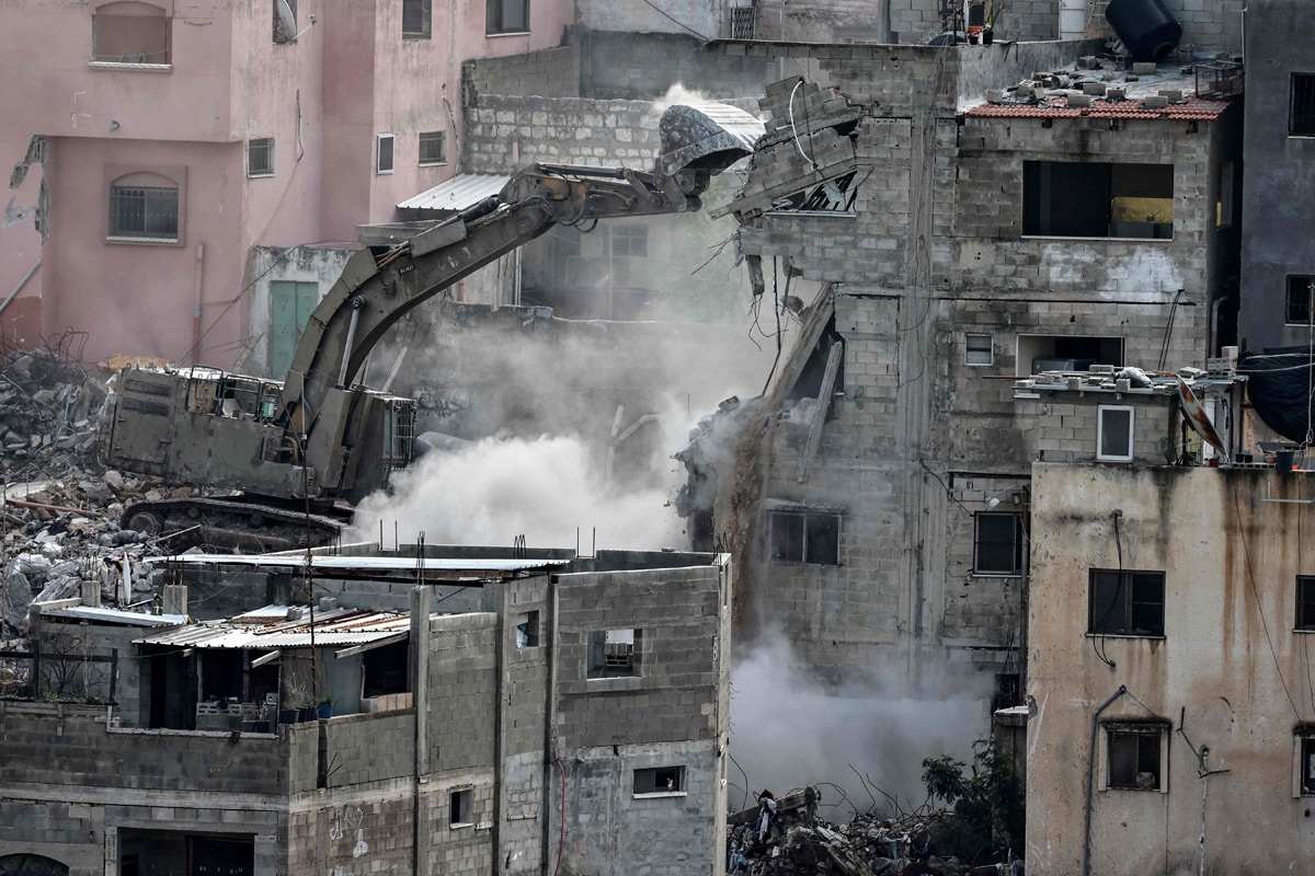 نتنياهو يمهل «حماس» شهرين لتسليم 60 ألف بندقية 