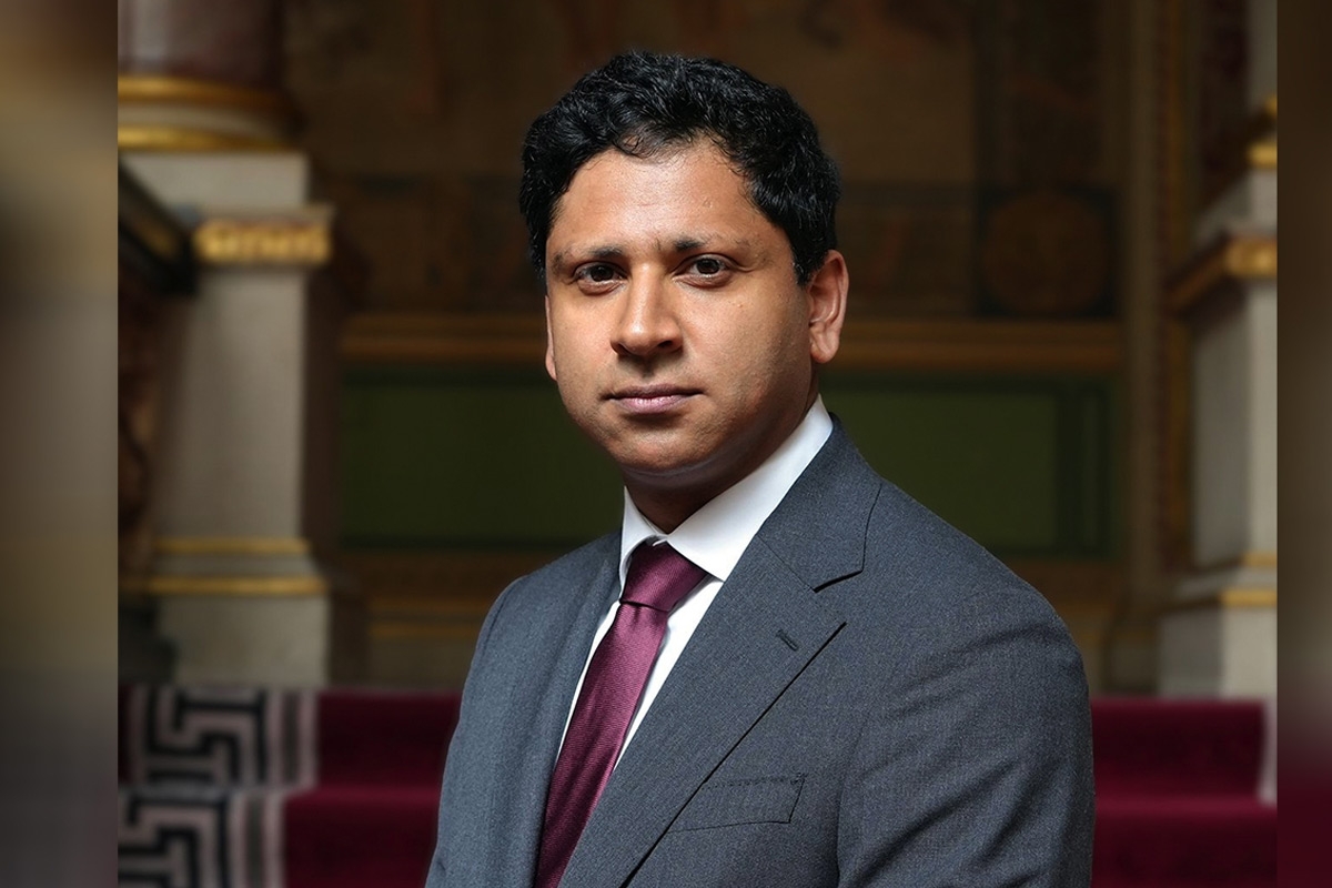 السفير البريطاني: رؤية الكويت ترسم مساراً واضحاً نحو تنويع الاقتصاد 