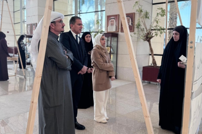 طلبة «العمارة» يقدمون رؤاهم بمعرض التصميم